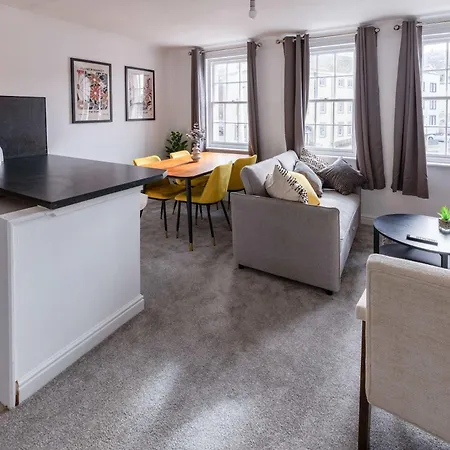 Apartamento Harbour-side 1 Bed With Sea Views