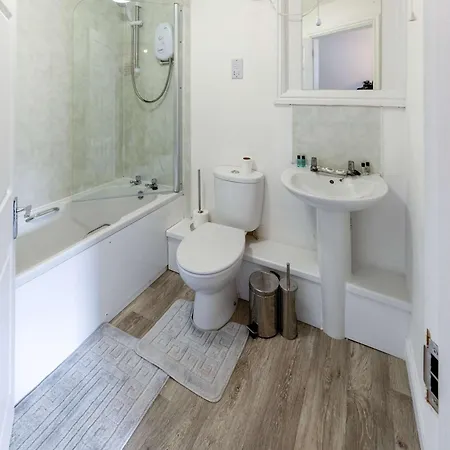Harbour-side 1 Bed With Sea Views Apartment *