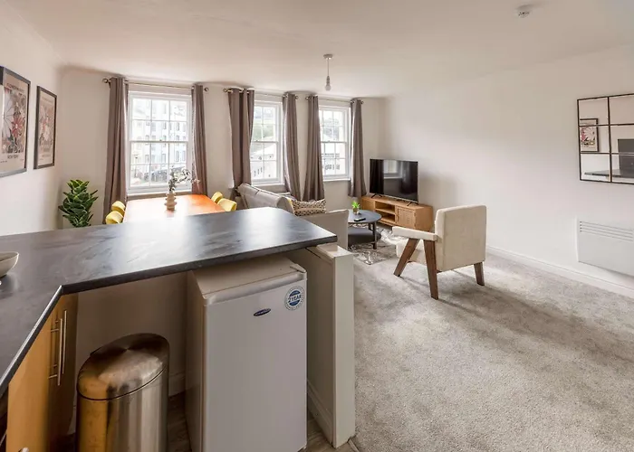 Apartamento Harbour-side 1 Bed With Sea Views *